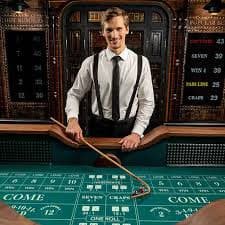 Tema celengan emas pada slot digital